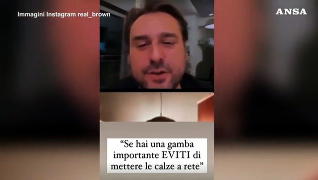 Emma risponde alle critiche sulle sue gambe e si rivolge alle ragazze: Siate orgogliose del vostro corpo e mostratelo così com'è