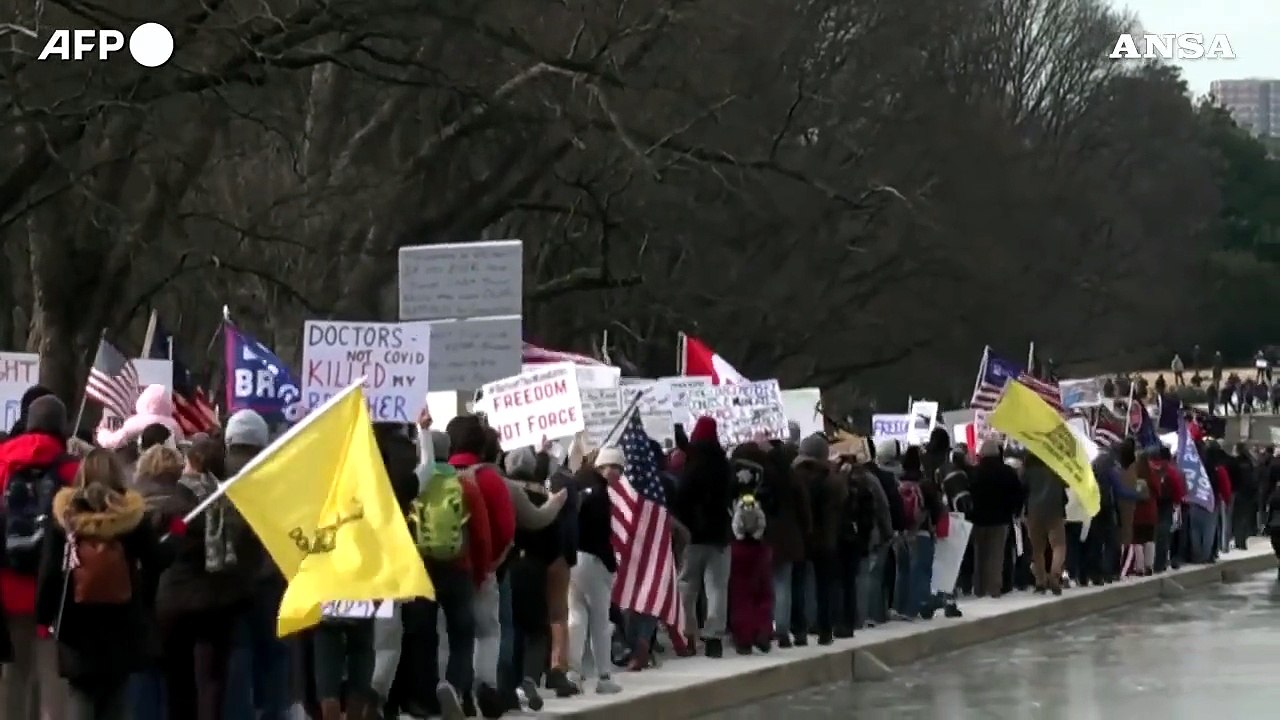Stati Uniti, no vax protestano contro le restrizioni anti-Covid a Washington