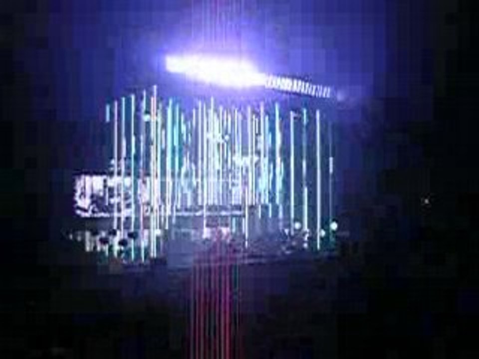 Radiohead - Idioteque (Arenes de Nîmes 14-06-2008)