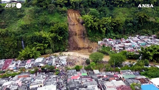 Colombia, le conseguenze della frana che ha ucciso almeno 14 persone