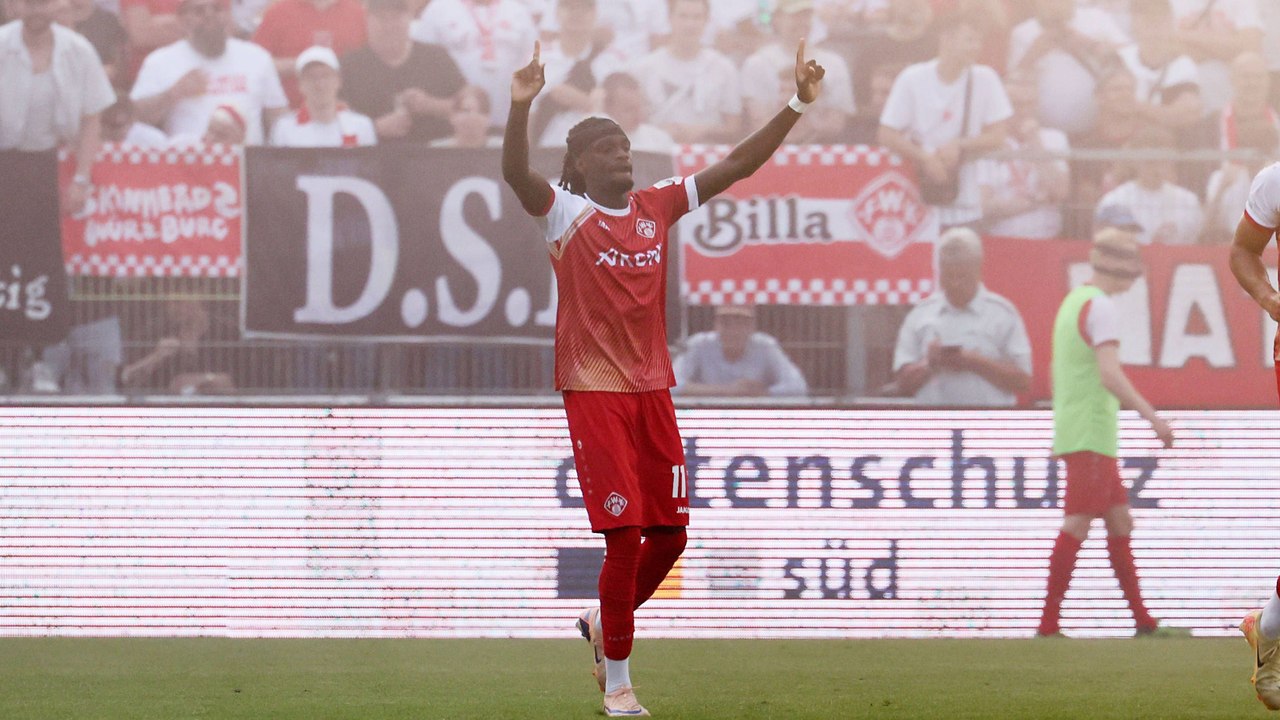 35 Sekunden nach Einwechslung: Joker Cisse macht Würzburger Aufstieg klar