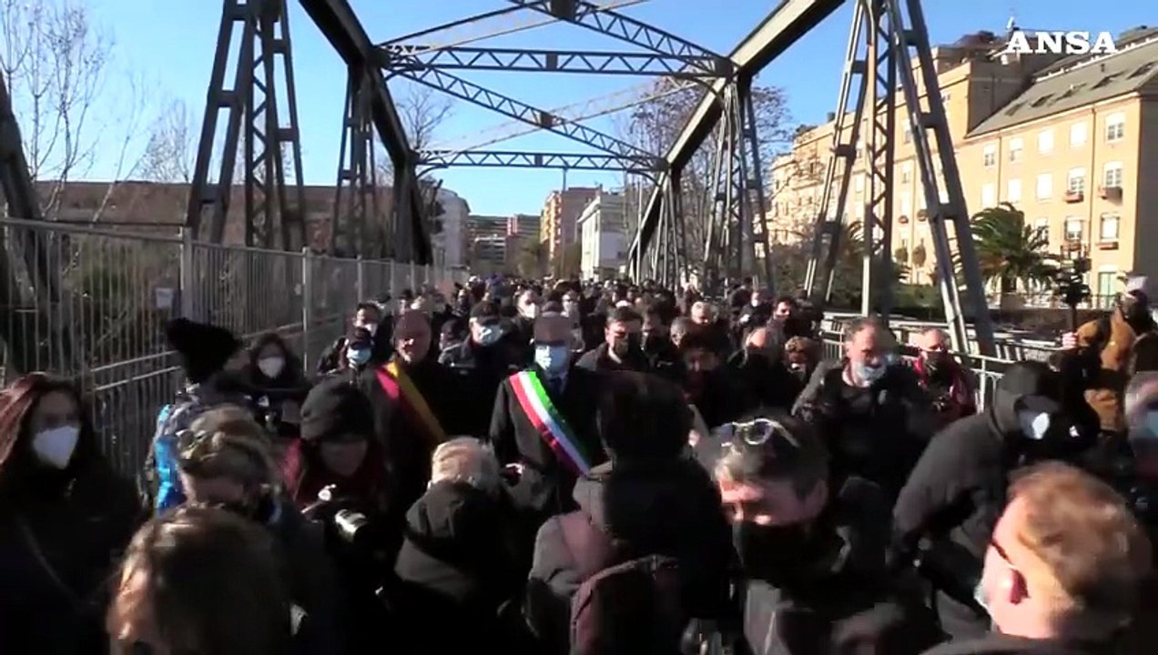 Riapre Ponte di Ferro a Roma a 70 giorni da incendio