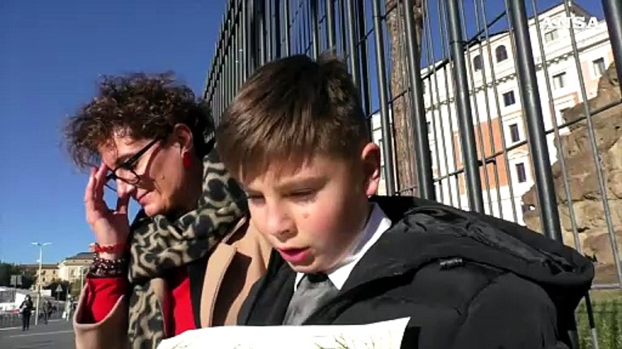 Storia di Mattia il bimbo che aiutava il papa' con Alzheimer precoce premiato da Mattarella