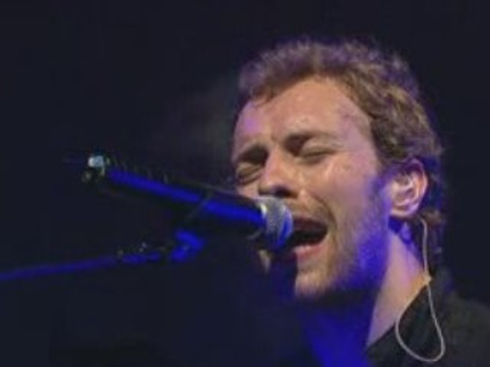 Coldplay - The Scientist live Glastonbury 2005