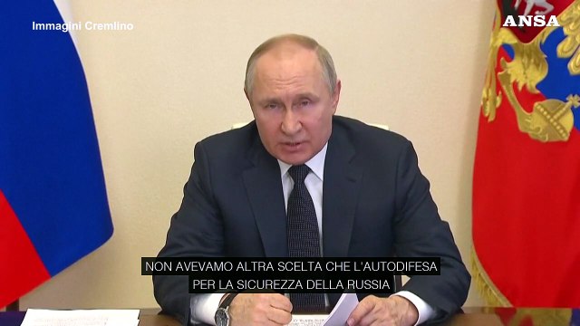 Putin: L'Occidente agisce con la Russia come pogrom con i pogrom