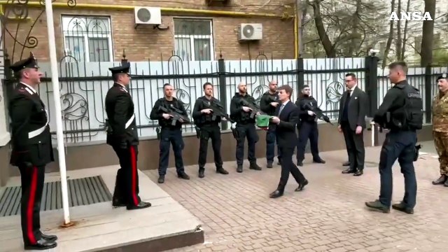 Ucraina, Pier Francesco Zazo torna a Kiev: riaperta l'ambasciata italiana