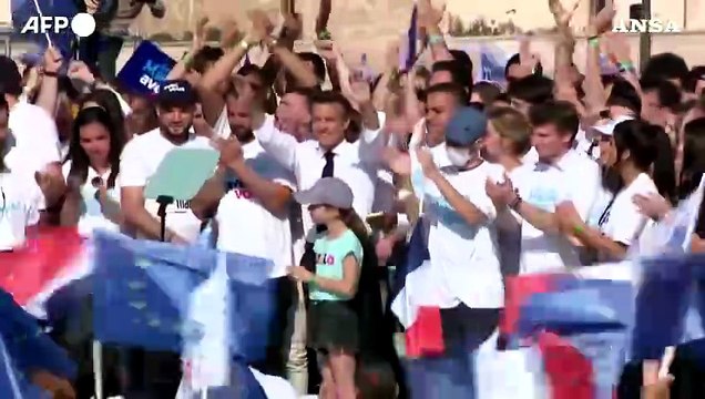 Francia: Macron nel feudo di Melenchon gioca la carta del clima