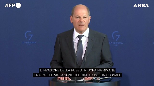 Scholz: Putin responsabile dei crimini di guerra in Ucraina