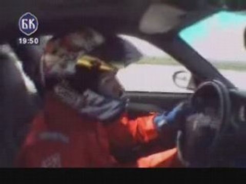 avion de chasse VS porche VS R1