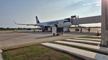 Llega el vuelo inaugural de Villahermosa, Tabasco, a Puebla | VIDEO