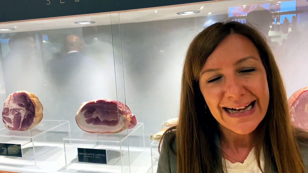Un abbinamento all'insegna della tradizione all'interno dello stand di Parmacotto - Video