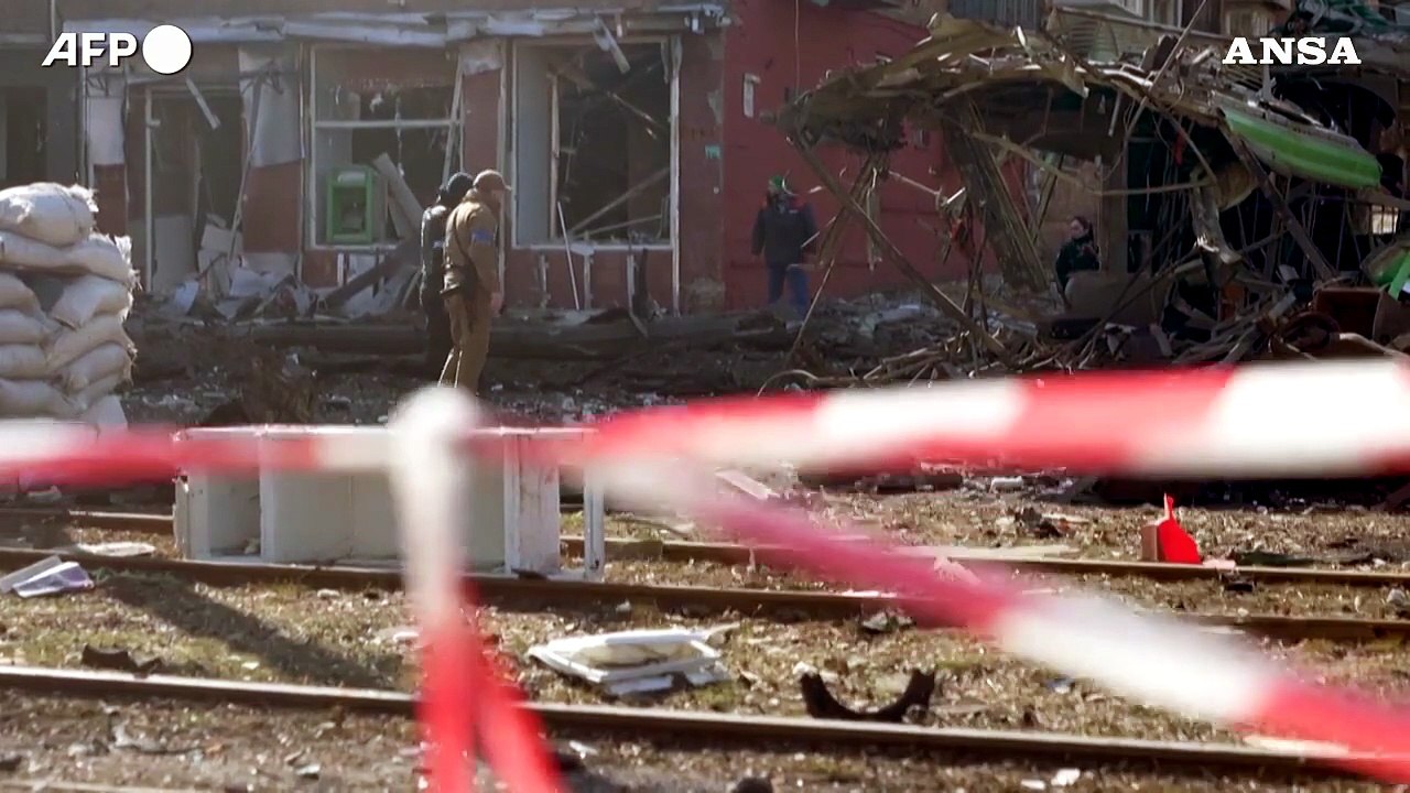 Ucraina, missile caduto a Kiev: sindaco, soccorritori e polizia sul posto