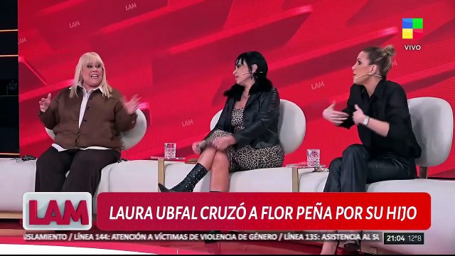 LAURA UBFAL CRUZÓ A FLOR PEÑA POR SU HIJO