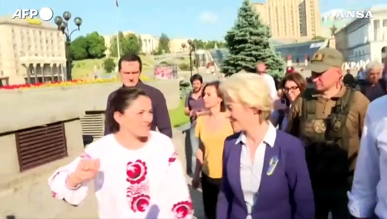 Von der Leyen cerca l'unita' dei 27 per portare l'Ucraina nell'Ue