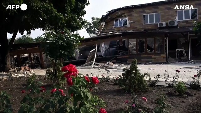 Ucraina, le conseguenze dei bombardamenti a Kramatorsk