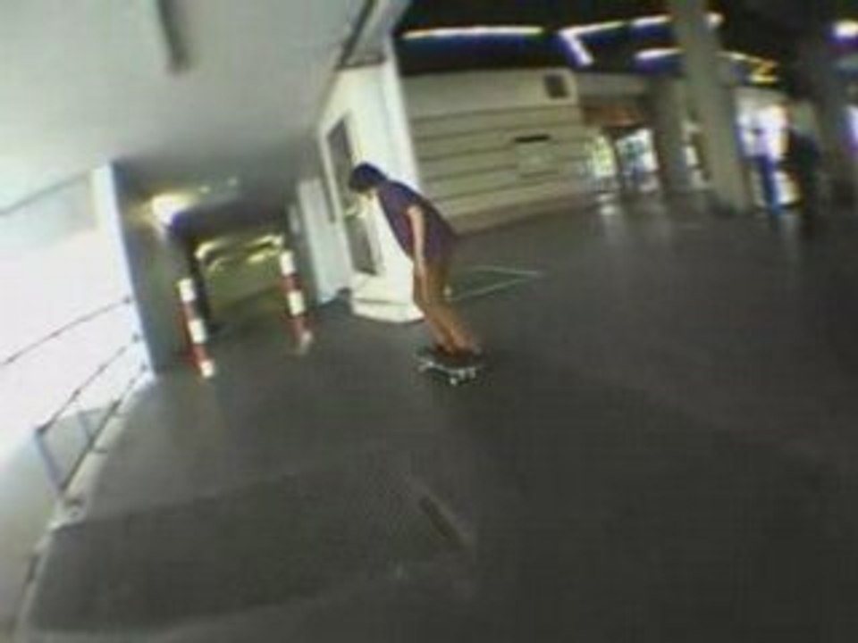 Matt - quelques tricks a Montpar