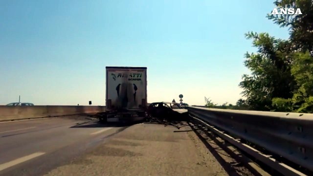 Assalto a un portavalori in Puglia, strada statale Adriatica chiusa al traffico