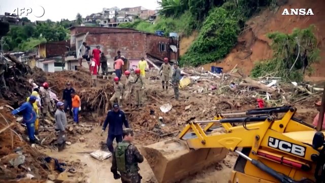 Inondazioni in Brasile, proseguono le ricerche dei dispersi