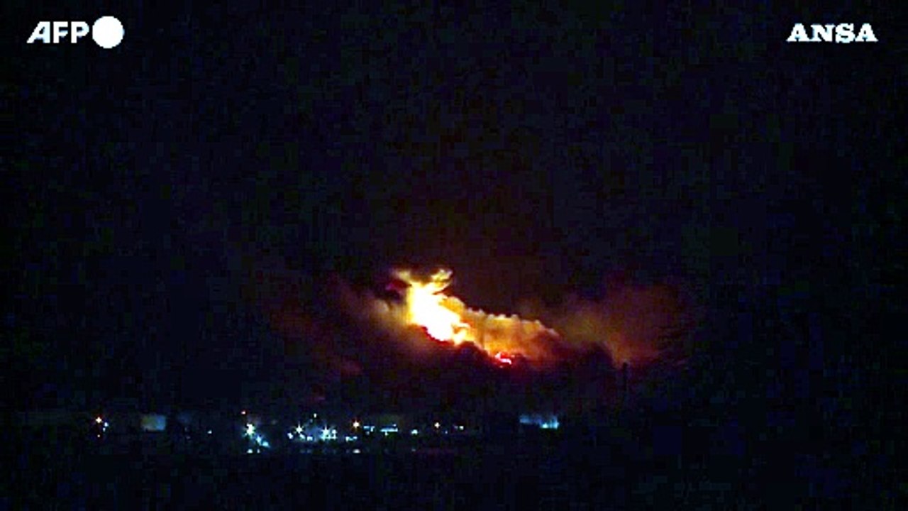 Cuba, esplode seconda petroliera: fuoco e fumo nel cielo di Matanzas