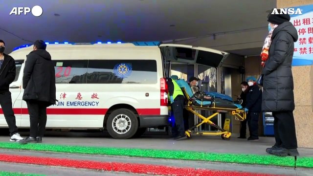 Covid: Cina, ospedali di Tianjin alle prese con la peggiore ondata del virus