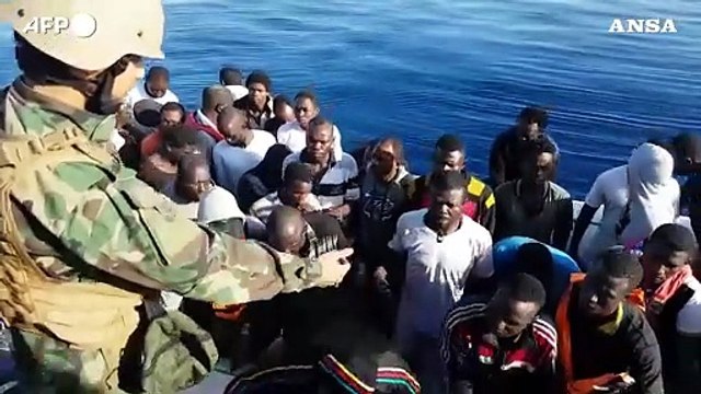 Migranti, in arrivo il nuovo decreto sulle ong: previsti multe e sequestri