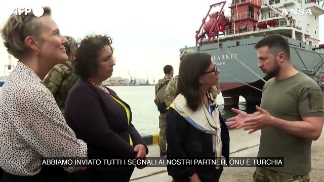 Zelensky sul Mar Nero: Pronti a esportare, prima nave con carico di grano