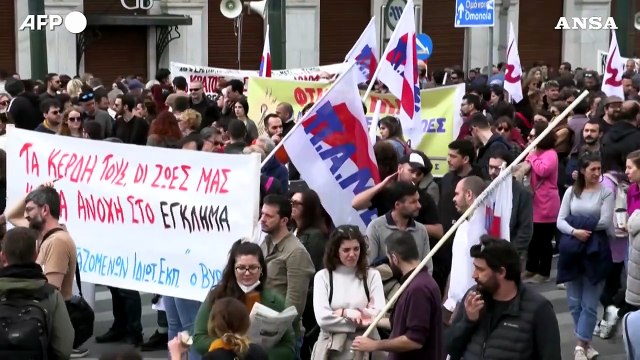 Atene, nuova manifestazione dopo l'incidente ferroviario