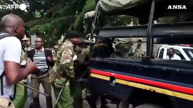 Kenya, lacrimogeni e arresti alla manifestazione anti-inflazione