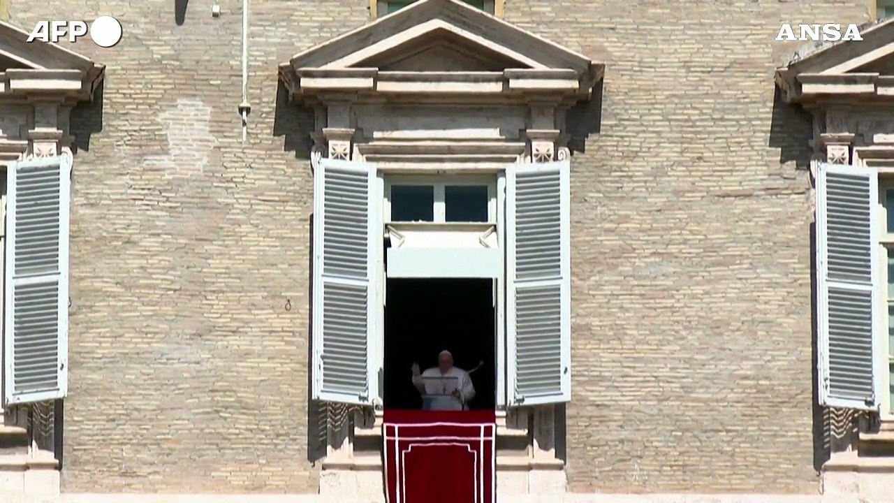 Papa Francesco preoccupato per il Sudan: "Deporre le armi, prevalga il dialogo"