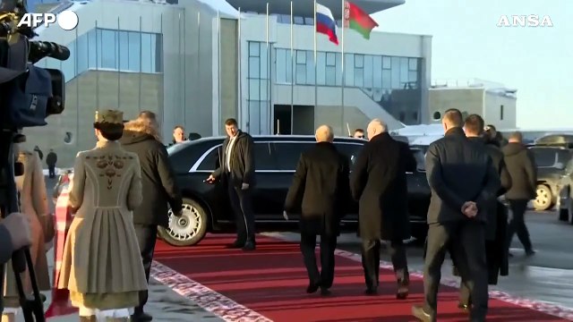 Bielorussia-Russia, Putin a Minsk: l'incontro con Lukashenko al palazzo presidenziale