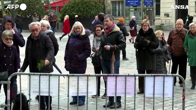 Parigi vota si' o no ai monopattini elettrici a noleggio