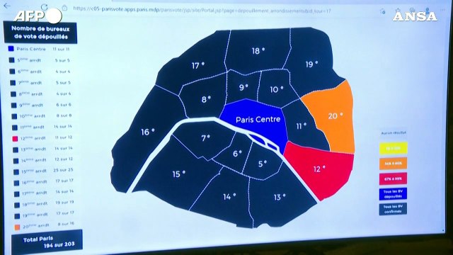 Parigi, Hidalgo: Dal 1 settembre stop ai monopattini a noleggio