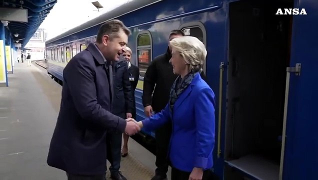 Giornata dell'Europa, Von der Leyen arriva a Kiev