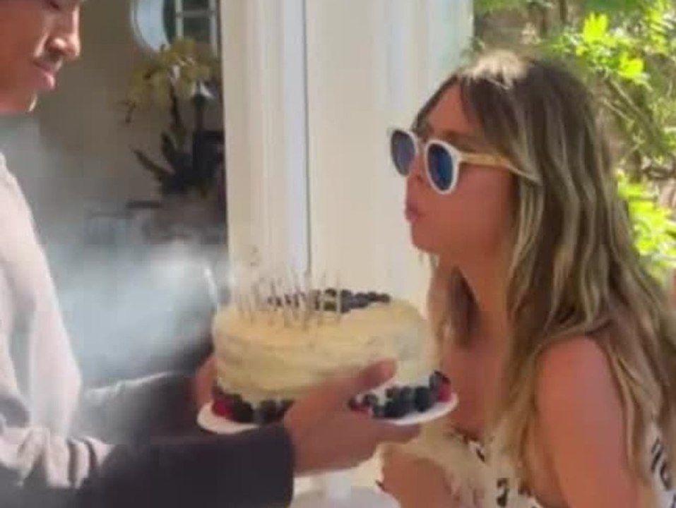 Mit torte von tochter leni: so feiert heidi klum ihren geburtstag