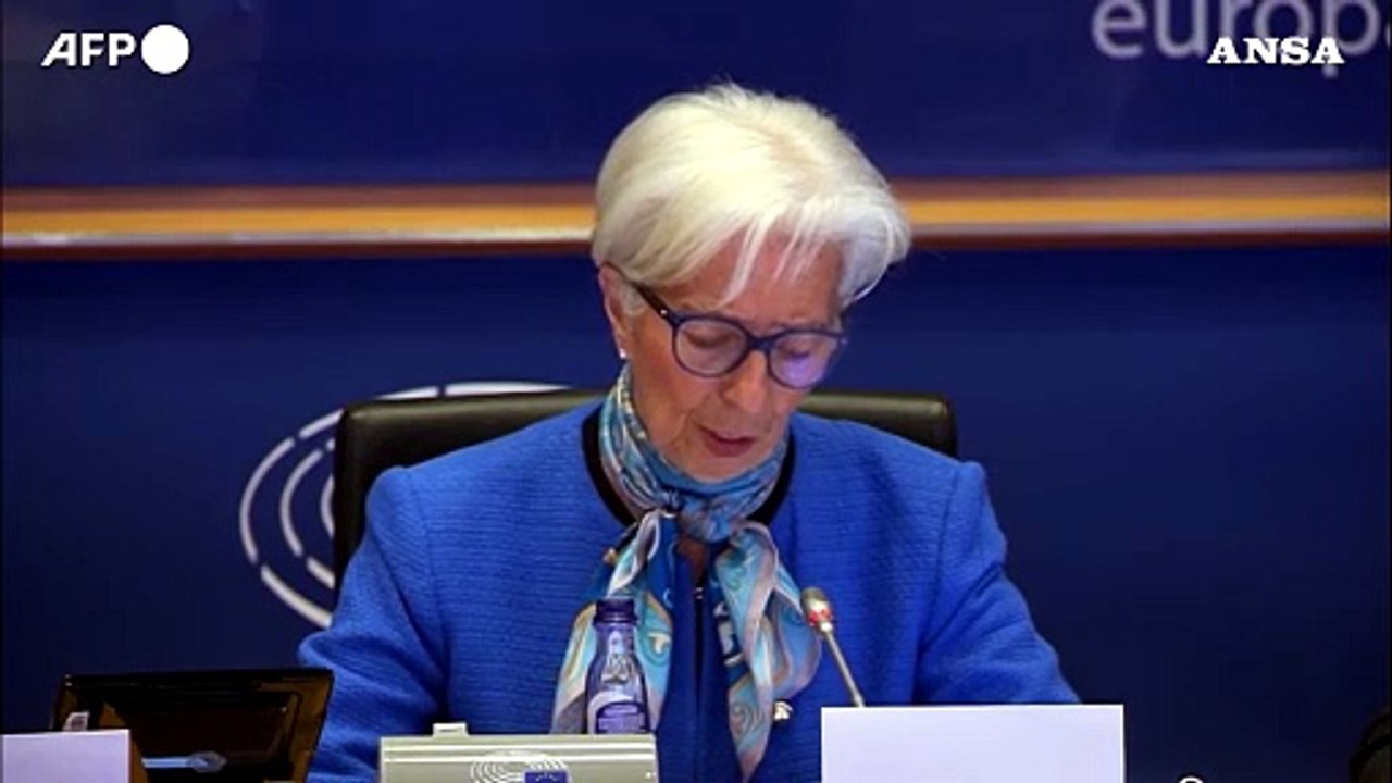 Bce, l'inflazione rallenta ma il target resta lontano