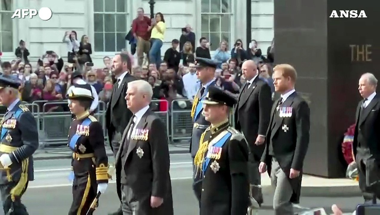 Harry all'incoronazione di re Carlo, Meghan la snobba