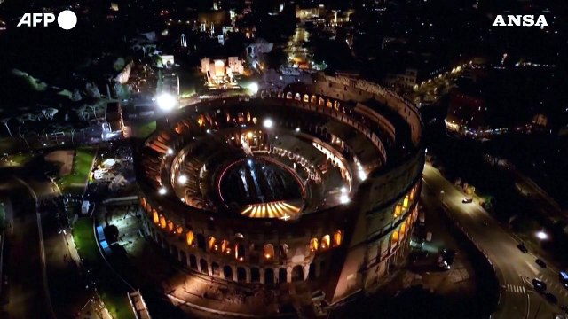 Via Crucis al Colosseo, presenti circa 20mila fedeli