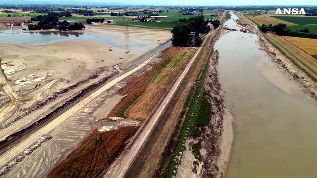 Un mese fa l'alluvione in Emilia-Romagna, Selva Malvezzi ancora tra acqua e fango