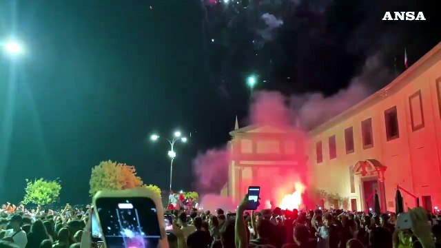 Maturita', notte prima degli esami: a Napoli countdown con fuochi d'artificio