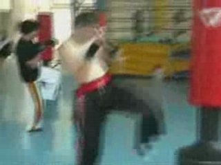 Kickboxing lezione sull'equilibrio