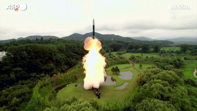 Corea del Nord, testato missile balistico intercontinentale a combustile solido