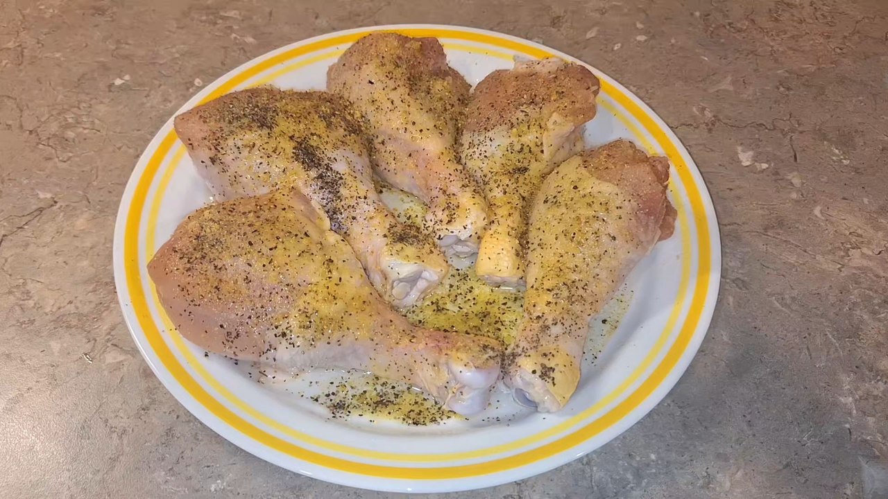 Adding the Zesty & Flavorful Blends 🧂🍗