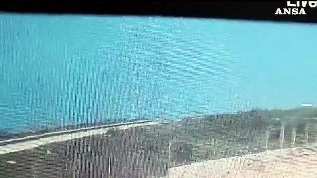 Aereo esce di pista durante l'atterraggio, l'incidente all'aeroporto di Mogadiscio
