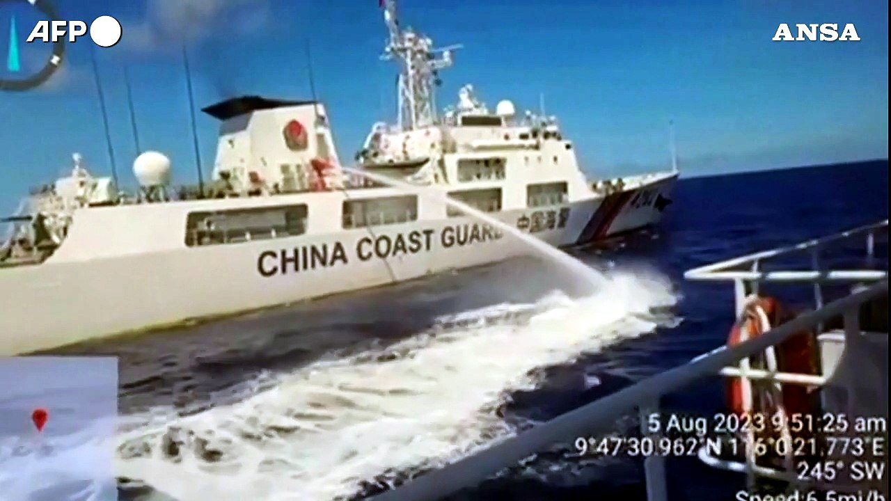 Manila accusa Pechino: "Cannoni ad acqua contro nostre navi"