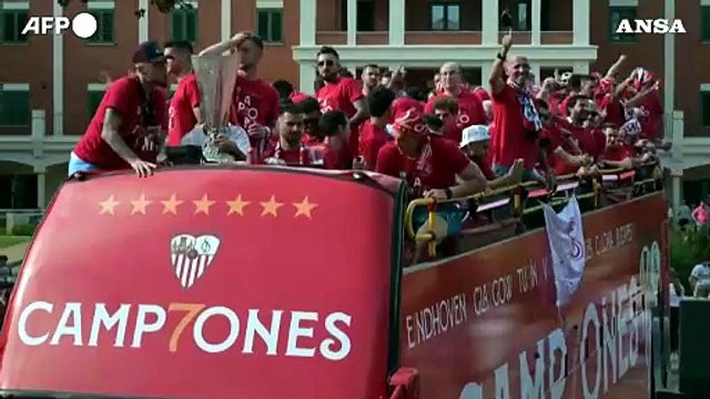 Siviglia celebra la vittoria dellla settima Europa League