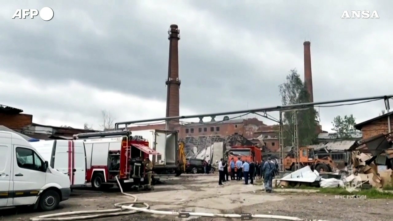 Russia, esplosione in un deposito di fuochi d'artificio: un morto