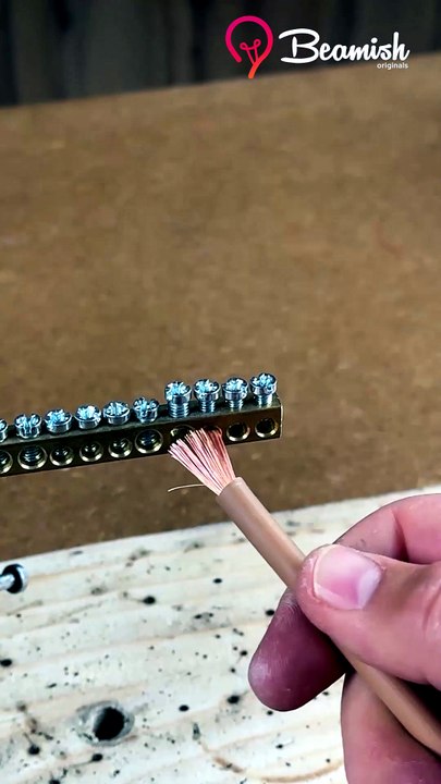 Terminal block screws hack using a fork 🍴🔩