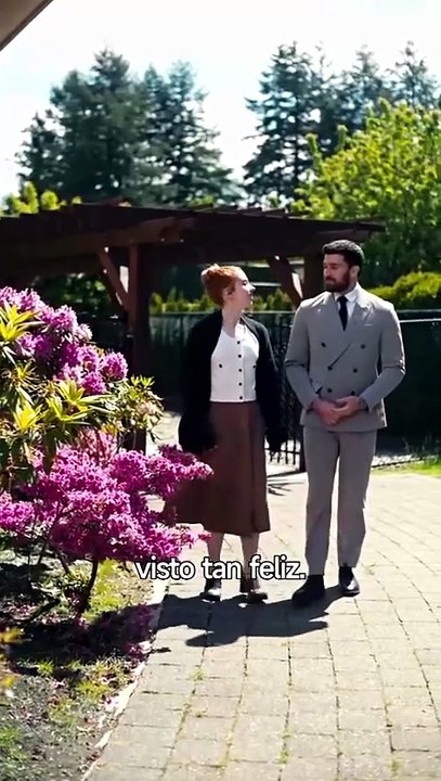 A mi lado - Completo