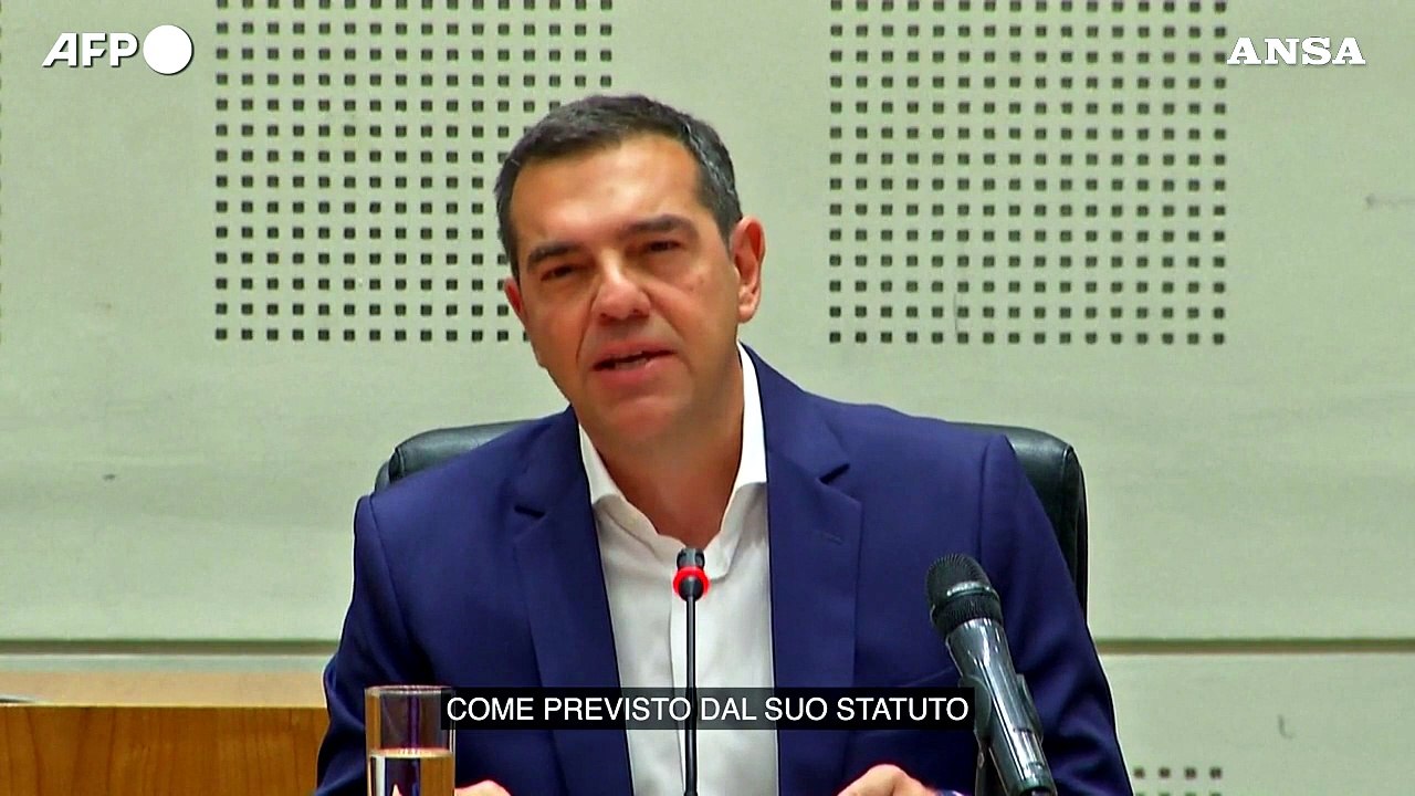 Grecia, Tsipras si dimette da segretario di Syriza