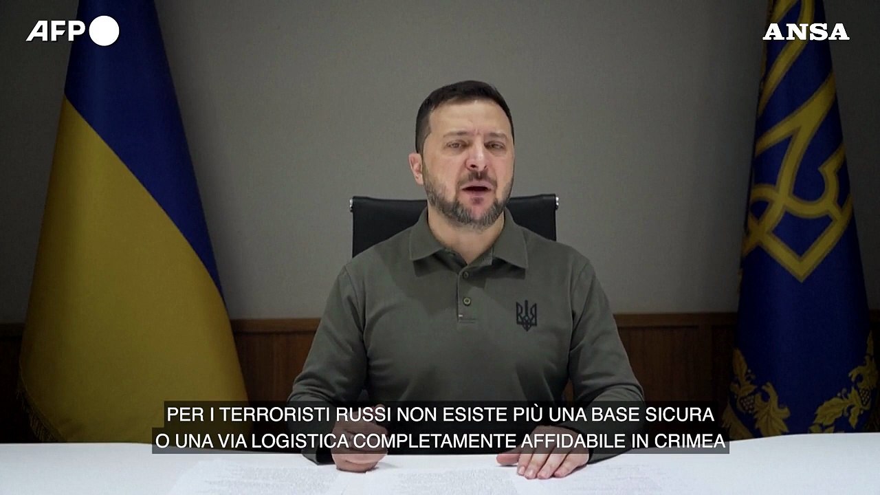 Ucraina, Zelensky: "La flotta russa sta abbandonando il Mar Nero"